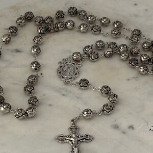 Vintage Rose Design Beads Rosary